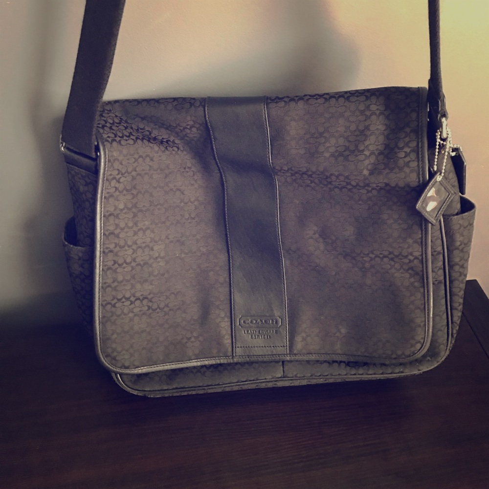 Coach messenger bag- beautiful😍!